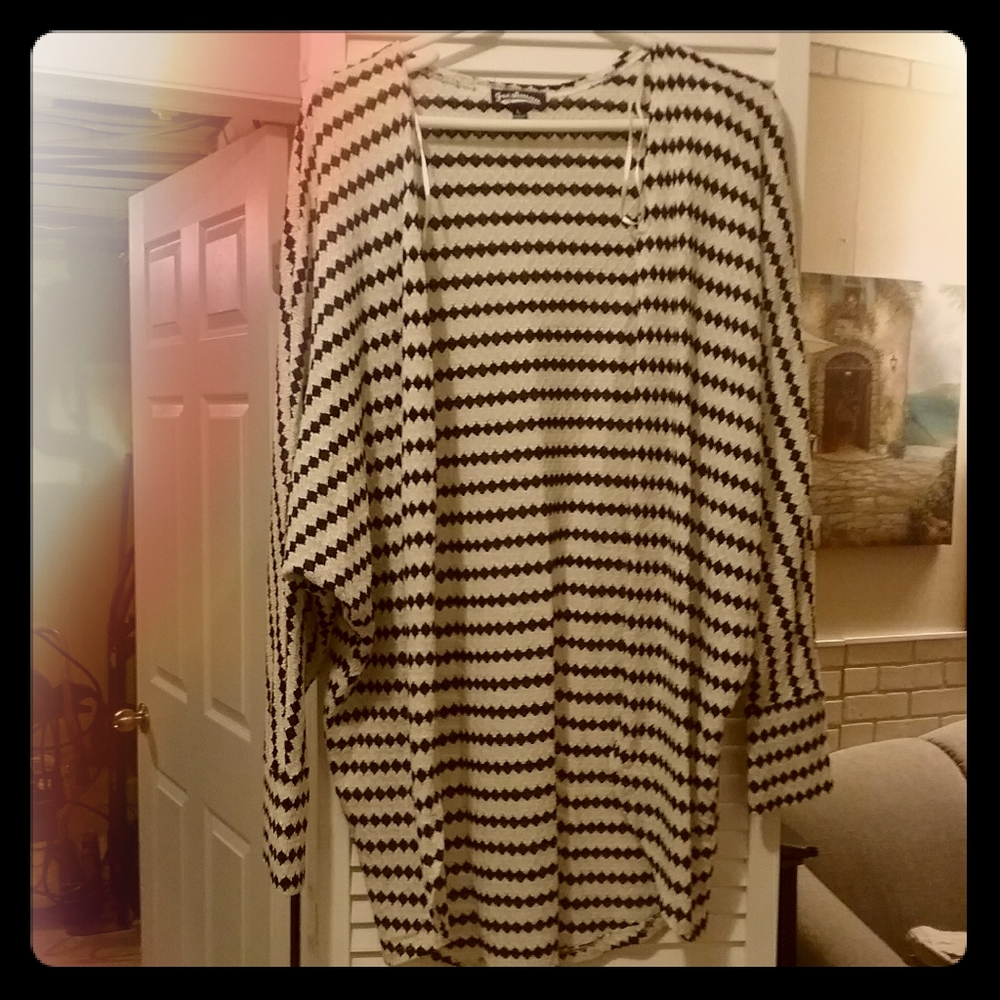 Black n white cardigan